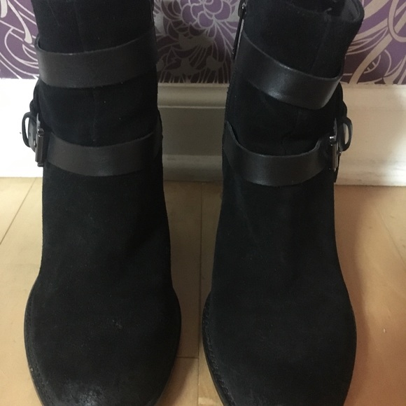 Ivanka Trump black booties size 8 - Picture 3 of 5